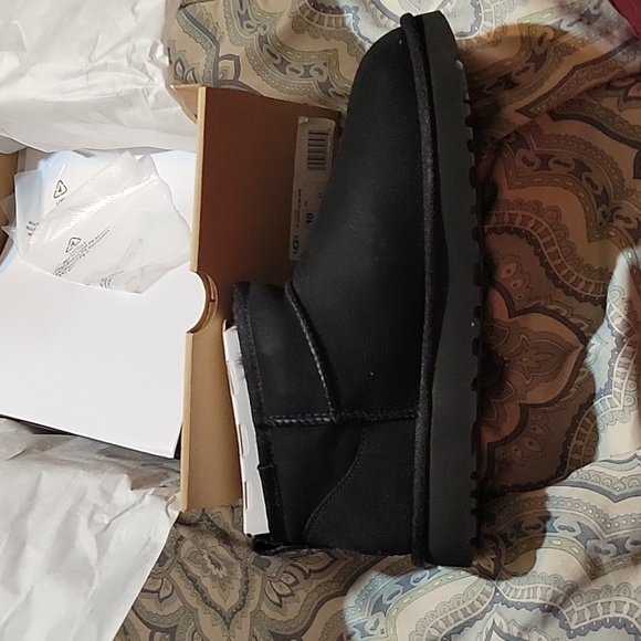 🖤NIB🖤 UGGS - Picture 4 of 5